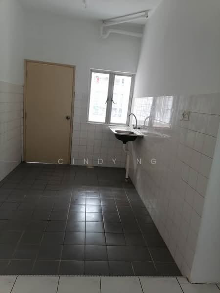 Apartment for Sale at Permai @ USJ 1 (Coral Court) - Cindy Ng - Kitchen - PropertyGuru.com.my