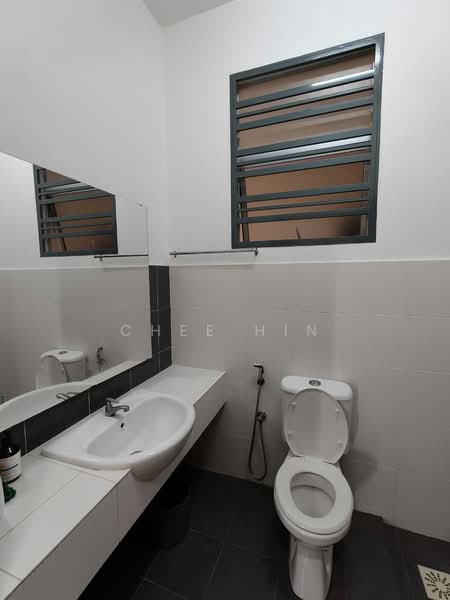 2-storey Terraced House for Rent in Bandar Puncak Alam (Puncak Alam) - Chee Hin - Bathroom - PropertyGuru.com.my