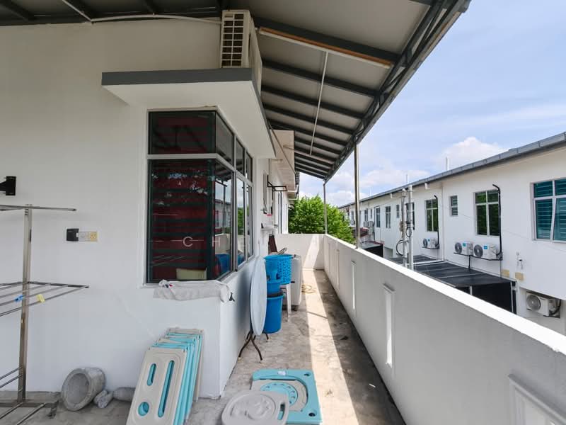 2-storey Terraced House for Rent in Bandar Puncak Alam (Puncak Alam) - Chee Hin - Balcony - PropertyGuru.com.my