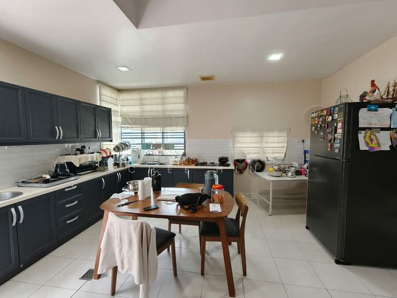 2-storey Terraced House for Rent in Bandar Puncak Alam (Puncak Alam) - Chee Hin - Kitchen - PropertyGuru.com.my