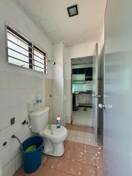 Rumah Teres 2 Tingkat untuk Dijual di Sungai Buloh (Selangor) - FARAH YUSUF - Bathroom - PropertyGuru.com.my