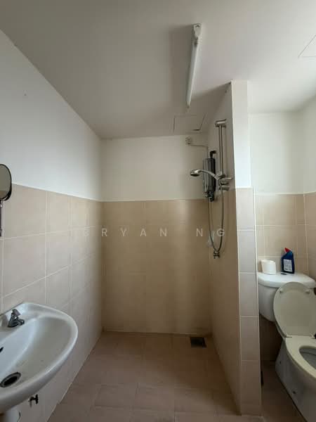 Condominium for Sale at Ampang Putra Residency - Bryan Ng - Bathroom - PropertyGuru.com.my