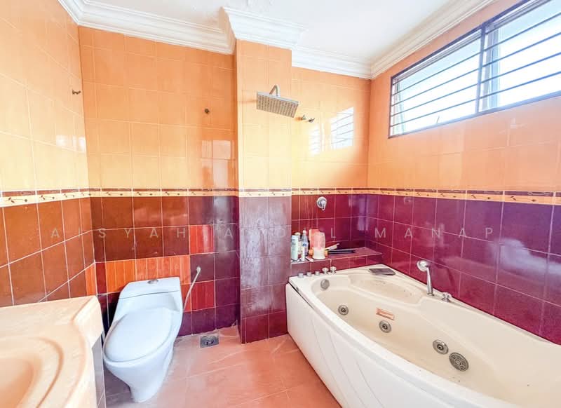 Rumah Teres 2 Tingkat untuk Dijual di Ukay Perdana (Ulu Kelang) - Aisyah Abdul Manap - Bathroom - PropertyGuru.com.my