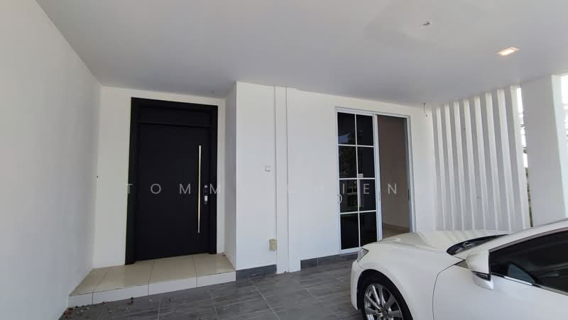 Semi-Detached House for Sale in Eco Majestic (Semenyih) - TOMMY CHIENG - Entrance - PropertyGuru.com.my