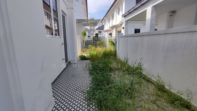 Semi-Detached House for Sale in Eco Majestic (Semenyih) - TOMMY CHIENG - Exterior - PropertyGuru.com.my