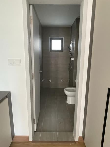 Servis Apartment untuk Disewa di The Amber Residence @ TwentyFive.7 - Elyn Soo - Bathroom - PropertyGuru.com.my
