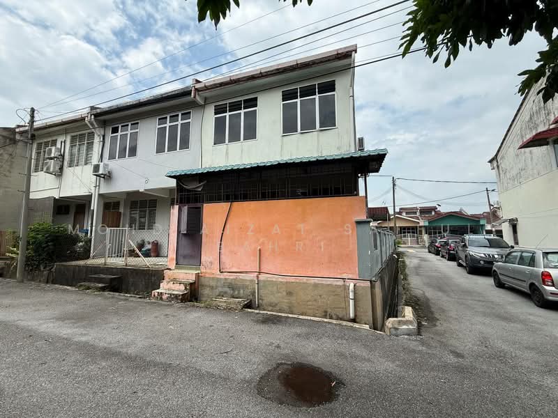 2-storey Terraced House for Sale in Taman Seremban Jaya (Rantau) - Mohd Aizat Saiful Bahri - Exterior - PropertyGuru.com.my