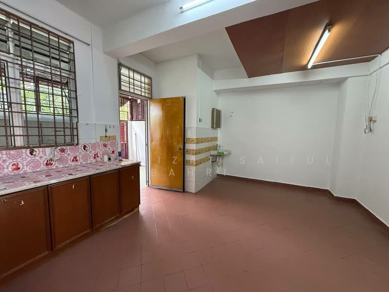 2-storey Terraced House for Sale in Taman Seremban Jaya (Rantau) - Mohd Aizat Saiful Bahri - Kitchen - PropertyGuru.com.my