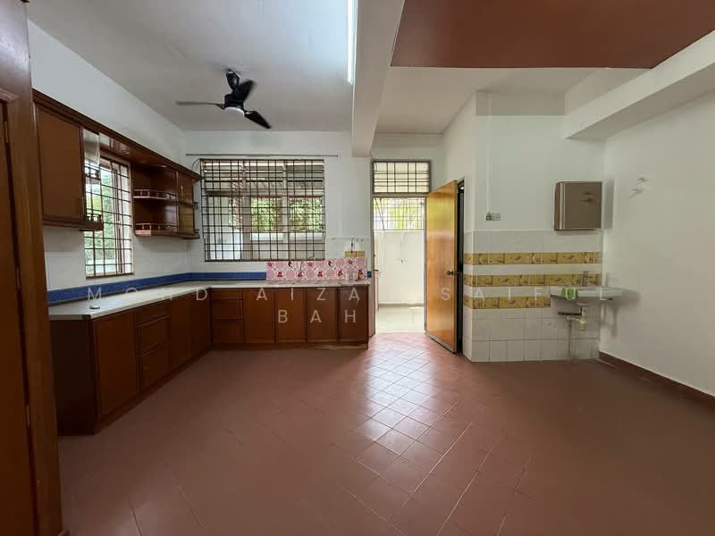 2-storey Terraced House for Sale in Taman Seremban Jaya (Rantau) - Mohd Aizat Saiful Bahri - Kitchen - PropertyGuru.com.my