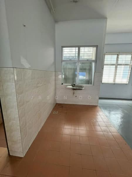 Shop for Rent in Putra Heights (Subang Jaya) - Jason Ooi - Kitchen - PropertyGuru.com.my