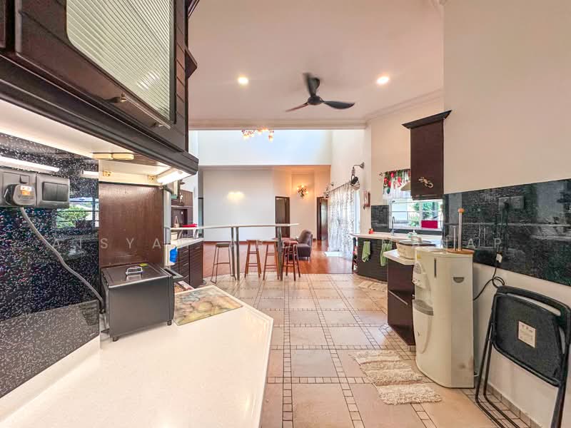 Bungalow for Sale in Taman Yarl (Jalan Klang Lama (Old Klang Road)) - Aisyah Abdul Manap - Kitchen - PropertyGuru.com.my