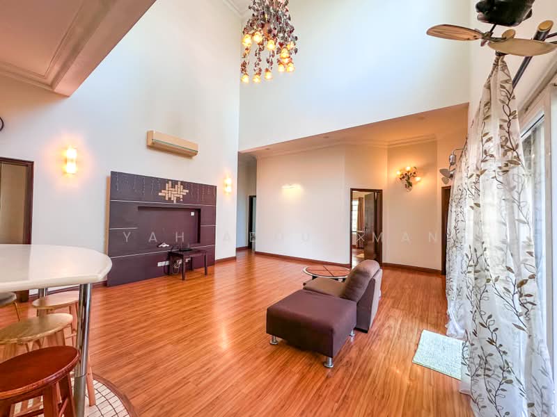 Bungalow for Sale in Taman Yarl (Jalan Klang Lama (Old Klang Road)) - Aisyah Abdul Manap - Living Room - PropertyGuru.com.my