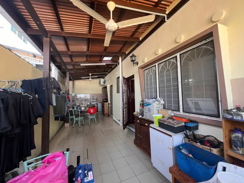 Semi-Detached House for Sale in Tanjung Bungah (Penang) - Enoch Tiu - Kitchen - PropertyGuru.com.my
