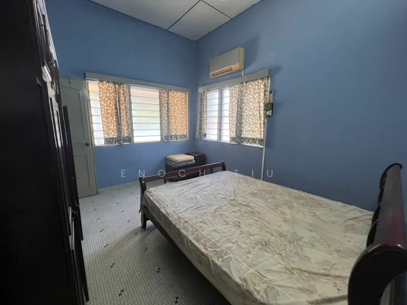 Semi-Detached House for Sale in Tanjung Bungah (Penang) - Enoch Tiu - Bedroom - PropertyGuru.com.my