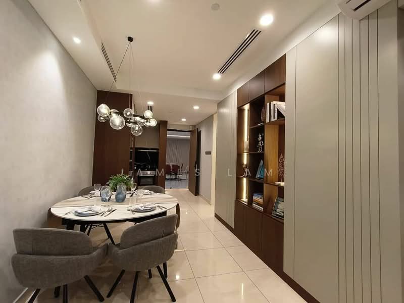 Servis Apartment untuk Dijual di Times Square 2 - James Lam - Dining Room - PropertyGuru.com.my