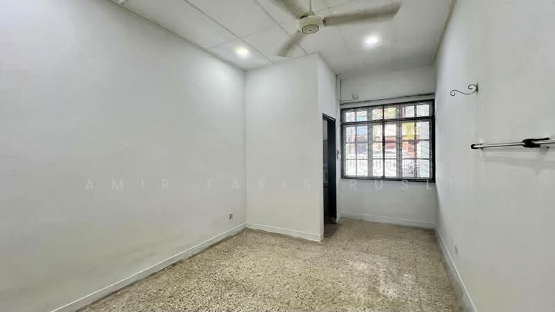 1.5-storey Terraced House for Rent in Taman Perling (Perling) - Amir Faris Rusli - Interior - PropertyGuru.com.my