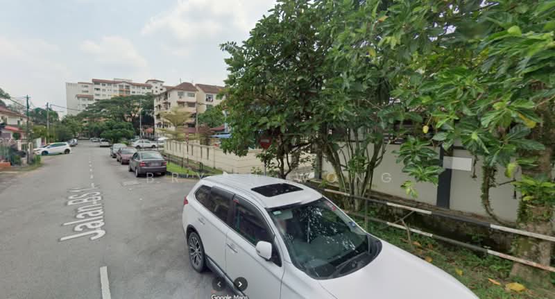 Semi-Detached House for Sale in Taman Bukit Serdang (Seri Kembangan) - Bryan Wong - Exterior - PropertyGuru.com.my
