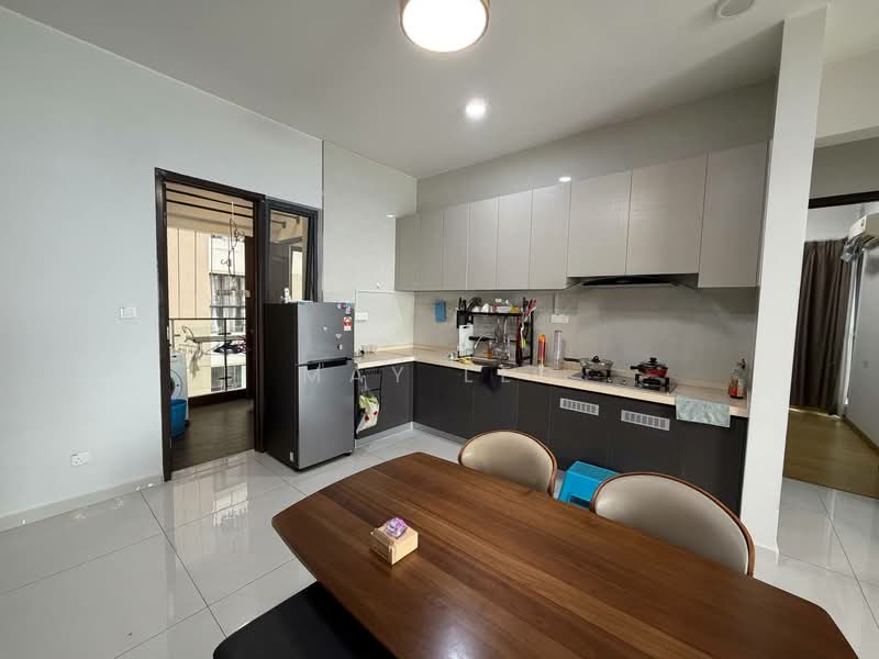 Condominium for Rent at Royal Strand @ Country Garden Danga Bay - May Lee - Kitchen - PropertyGuru.com.my