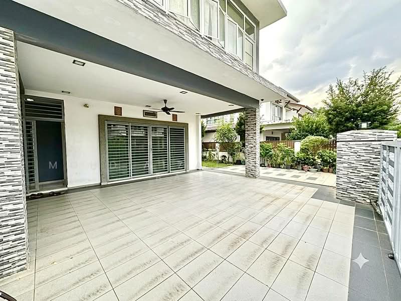 Semi-Detached House for Sale in Taman Saujana Emas (Kajang) - Mohd Aizat Saiful Bahri - Exterior - PropertyGuru.com.my