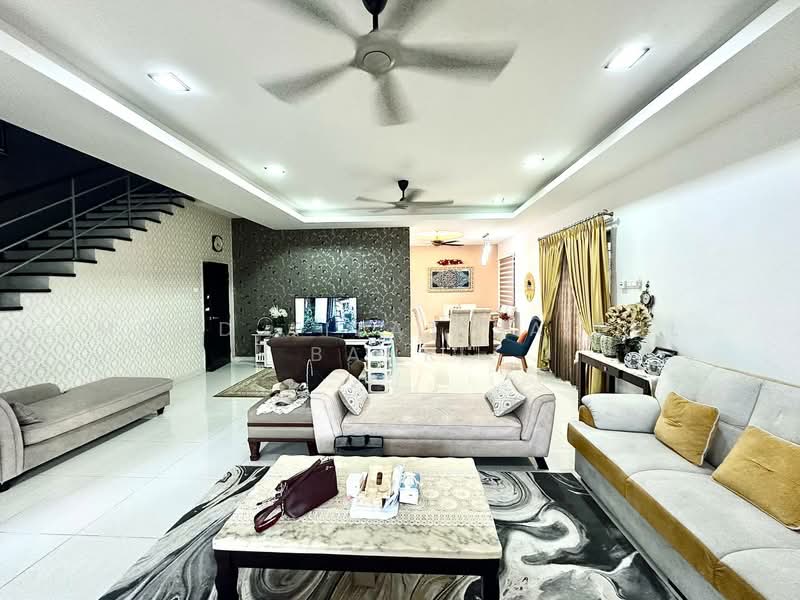 Semi-Detached House for Sale in Taman Saujana Emas (Kajang) - Mohd Aizat Saiful Bahri - Living Room - PropertyGuru.com.my