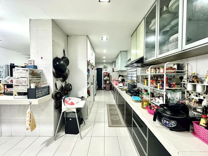 Semi-Detached House for Sale in Taman Saujana Emas (Kajang) - Mohd Aizat Saiful Bahri - Kitchen - PropertyGuru.com.my