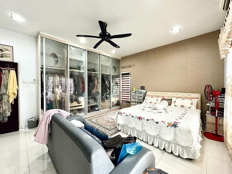 Semi-Detached House for Sale in Taman Saujana Emas (Kajang) - Mohd Aizat Saiful Bahri - Bedroom - PropertyGuru.com.my