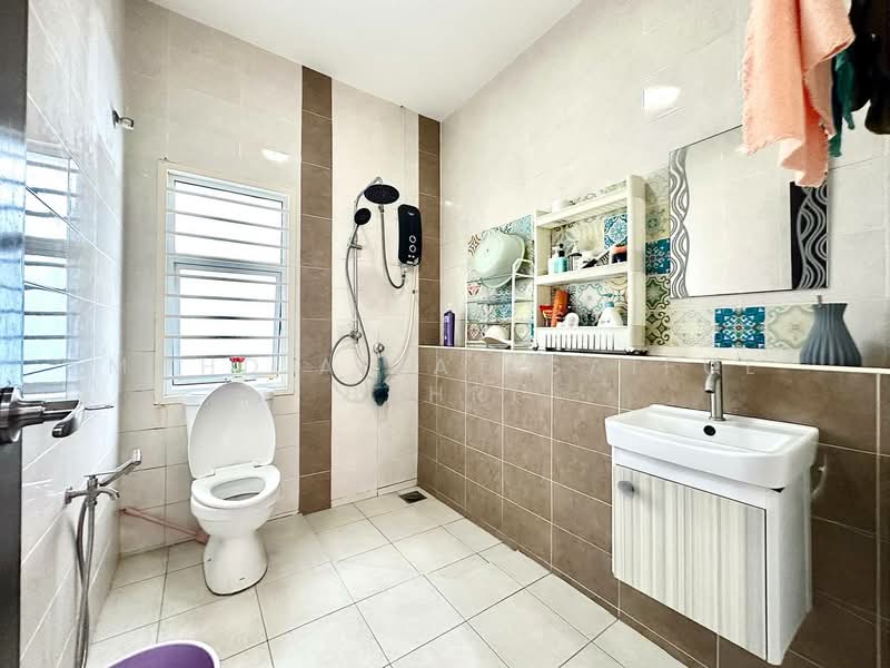 Semi-Detached House for Sale in Taman Saujana Emas (Kajang) - Mohd Aizat Saiful Bahri - PropertyGuru.com.my
