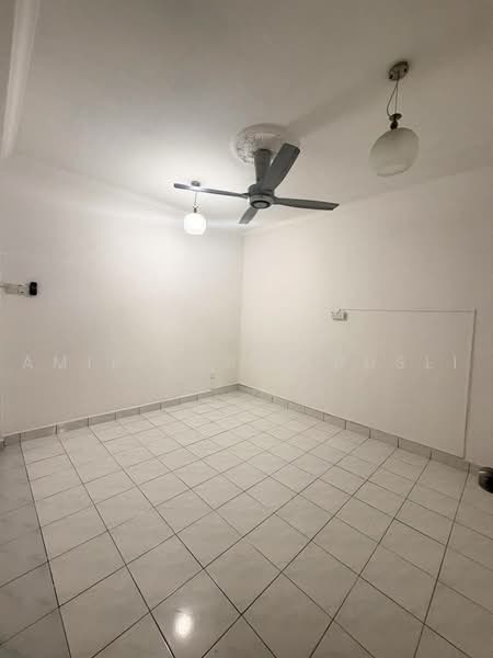 1.5-storey Terraced House for Rent in Taman Perling (Perling) - Amir Faris Rusli - Interior - PropertyGuru.com.my