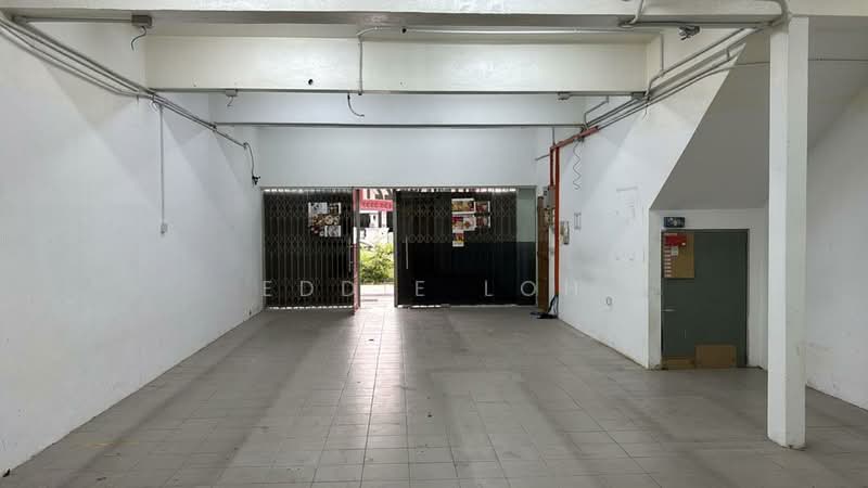 Shop for Rent in Taman Sri Serdang (Seri Kembangan) - Eddie Loh - Entrance - PropertyGuru.com.my