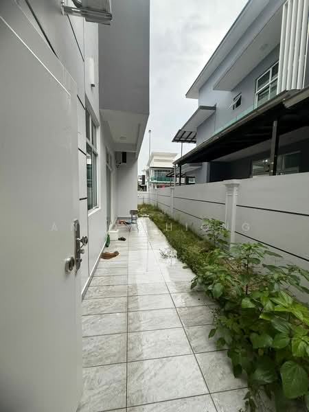 Cluster House for Sale in Skudai (Johor) - Anson Hiong - Exterior - PropertyGuru.com.my