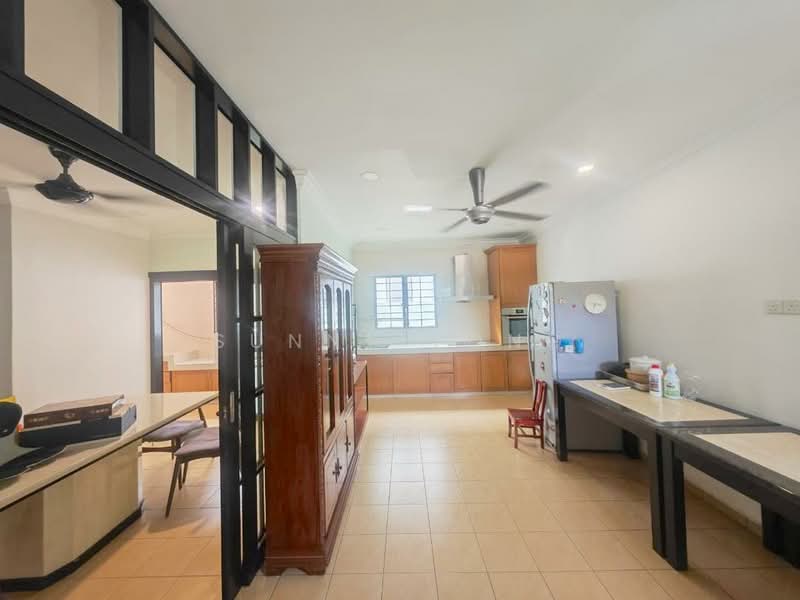 Rumah Teres 2 Tingkat untuk Dijual di Bandar Puteri Puchong (Puchong) - SUNNY YONG - Kitchen - PropertyGuru.com.my