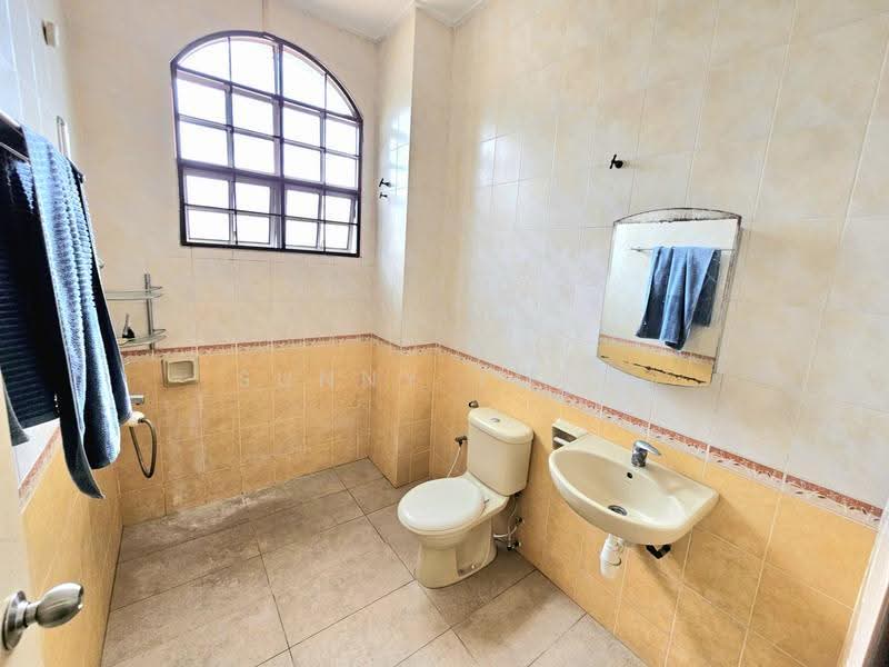 Rumah Teres 2-Tingkat untuk Dijual di Bandar Puteri Puchong (Puchong) - SUNNY YONG - Bathroom - PropertyGuru.com.my