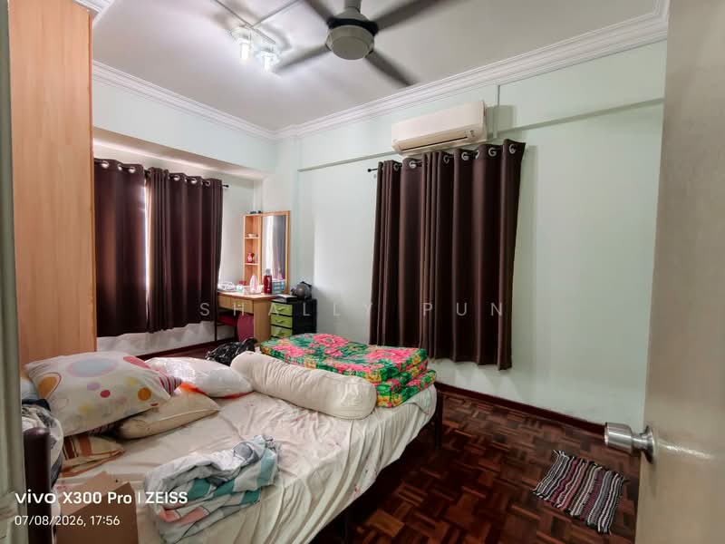 Pangsapuri untuk Dijual di Sri Teratai Apartment - Shally Pun - Bedroom - PropertyGuru.com.my