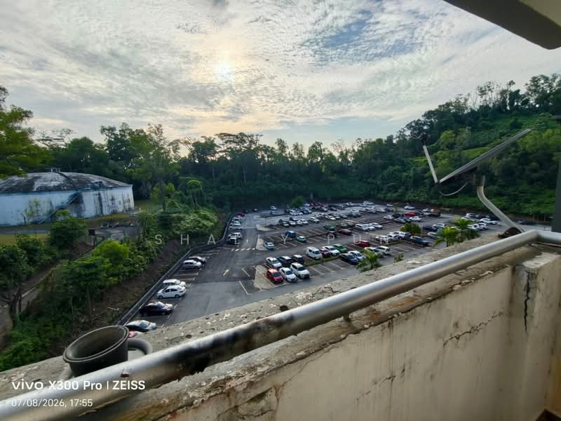 Pangsapuri untuk Dijual di Sri Teratai Apartment - Shally Pun - Car Park - PropertyGuru.com.my