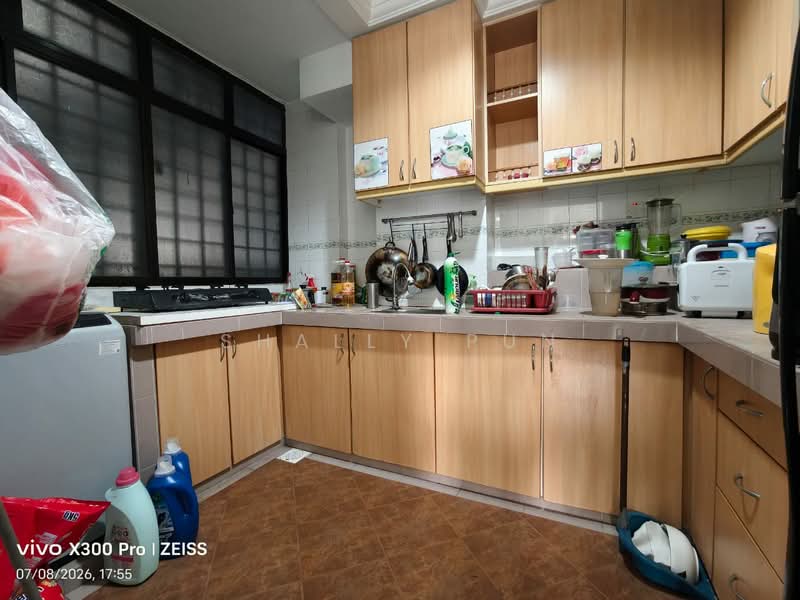 Pangsapuri untuk Dijual di Sri Teratai Apartment - Shally Pun - Kitchen - PropertyGuru.com.my