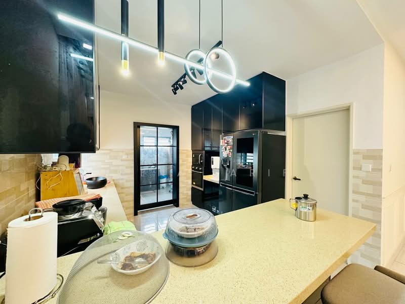 Rumah Teres 2 Tingkat untuk Dijual di U12, Taman Cahaya Alam (Shah Alam) - Reena Sarif - Kitchen - PropertyGuru.com.my