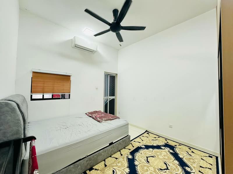 Rumah Teres 2 Tingkat untuk Dijual di U12, Taman Cahaya Alam (Shah Alam) - Reena Sarif - Bedroom - PropertyGuru.com.my