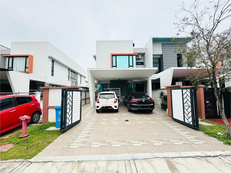Rumah Teres 2 Tingkat untuk Dijual di U12, Taman Cahaya Alam (Shah Alam) - Reena Sarif - Exterior - PropertyGuru.com.my