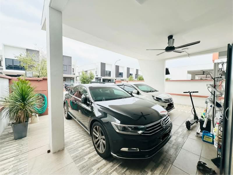Rumah Teres 2 Tingkat untuk Dijual di U12, Taman Cahaya Alam (Shah Alam) - Reena Sarif - Exterior - PropertyGuru.com.my