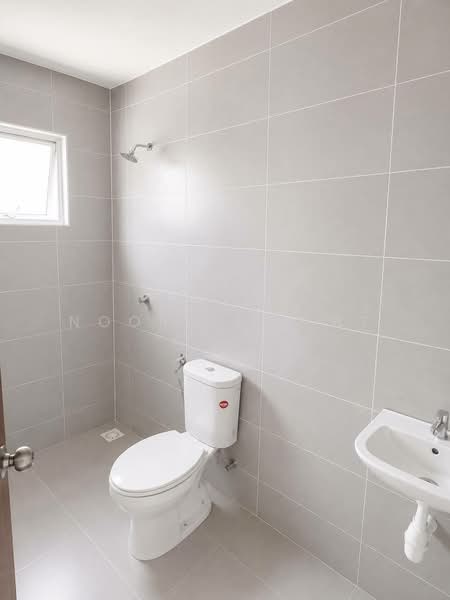 Rumah Berkembar untuk Dijual di Shah Alam (Selangor) - Noor Aini Bt Ayob - Bathroom - PropertyGuru.com.my