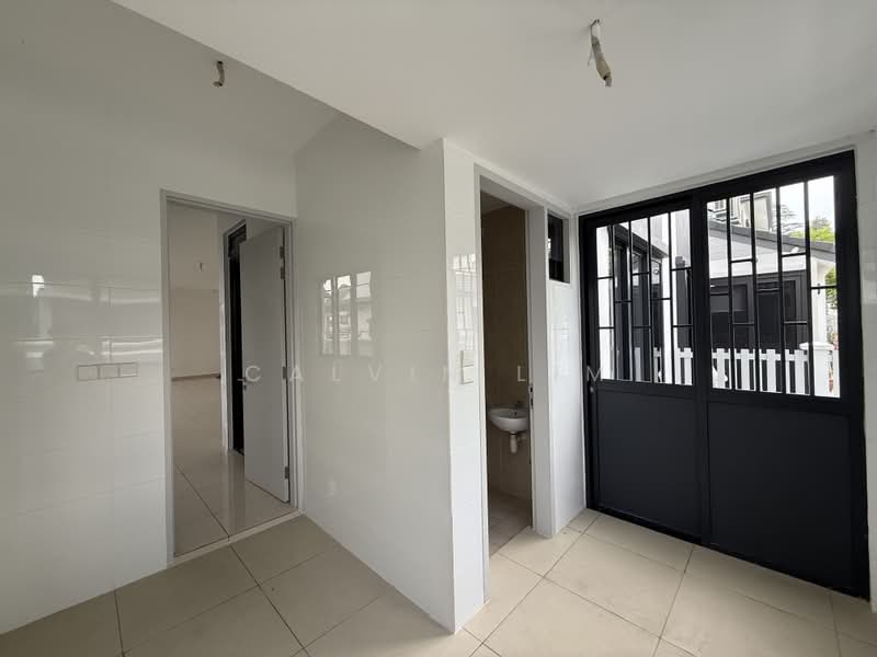 Semi-Detached House for Rent in Shah Alam (Selangor) - Calvin Lim - Entrance - PropertyGuru.com.my