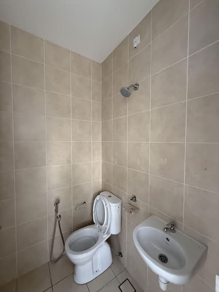 Semi-Detached House for Rent in Shah Alam (Selangor) - Calvin Lim - Bathroom - PropertyGuru.com.my