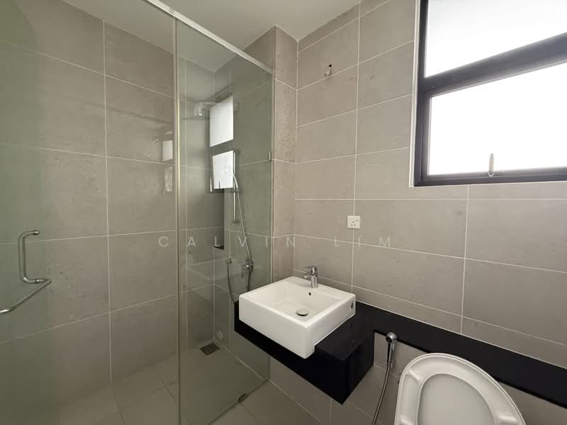 Semi-Detached House for Rent in Shah Alam (Selangor) - Calvin Lim - Bathroom - PropertyGuru.com.my