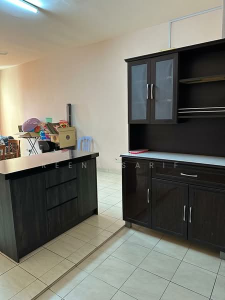 Condominium for Sale at Kondominium Kristal - Reena Sarif - Kitchen - PropertyGuru.com.my