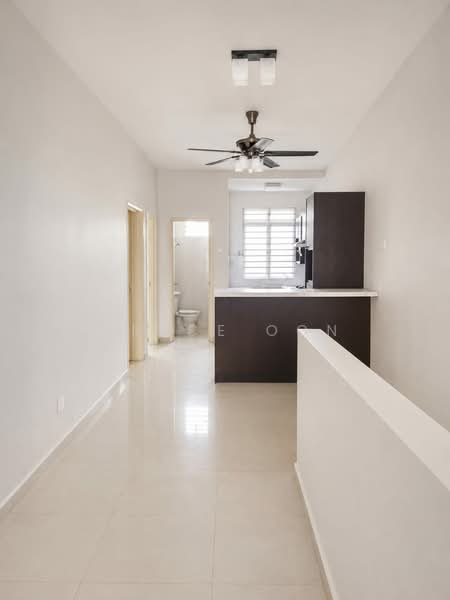 Rumah Bandar untuk Dijual di Balakong (Selangor) - Grace Oon - Corridor - PropertyGuru.com.my