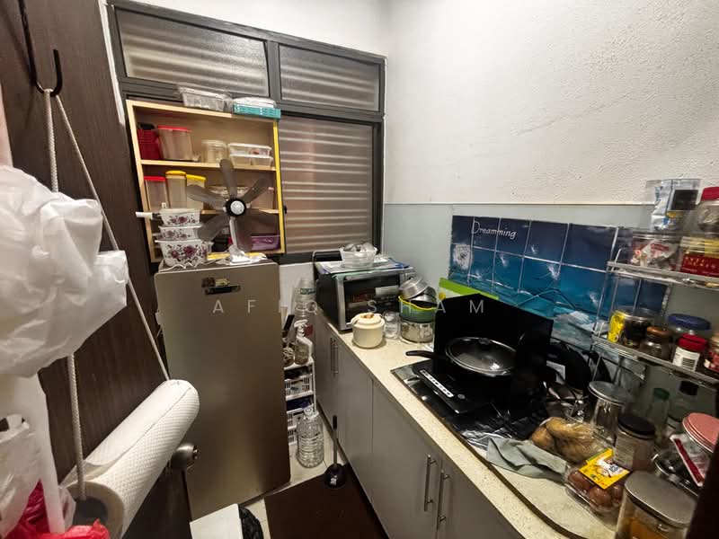 Service Residence for Sale at Seasons Garden Residences - Afiq Sham - Kitchen - PropertyGuru.com.my