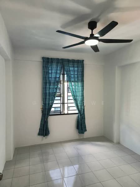 Rumah Flat untuk Disewa di PANGSAPURI PULAI MUTIARA 3 - Glenn Twe - Interior - PropertyGuru.com.my