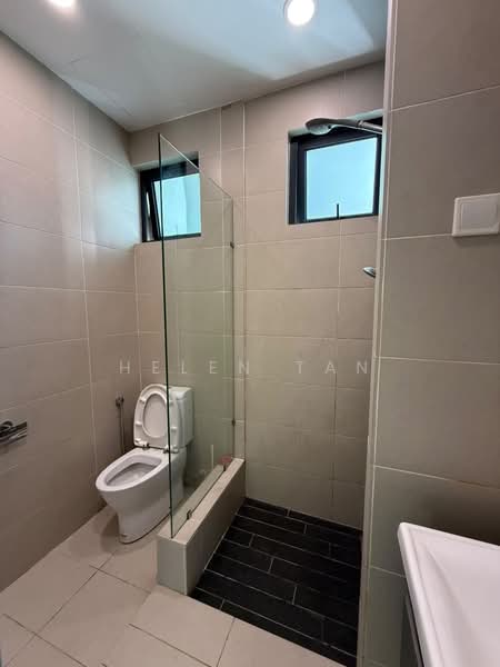 Servis Apartment untuk Dijual di H2O Residences - Helen Tan - Bathroom - PropertyGuru.com.my