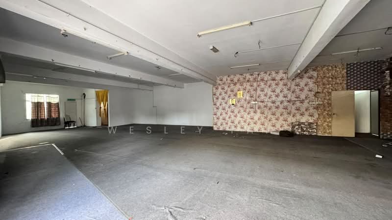 Shop for Rent in Taman Bukit Piatu Mutiara (Bukit Baru) - Wesley Tan - Interior - PropertyGuru.com.my