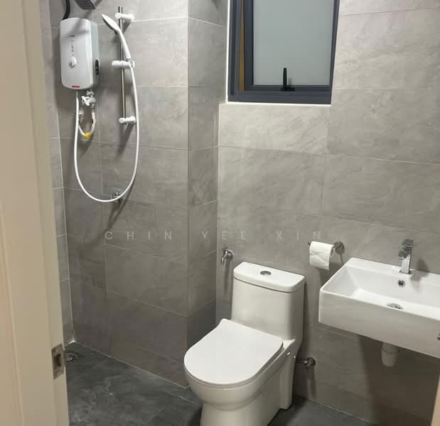 Service Residence for Rent at SUNSURIA FORUM SERVICED APARTMENT - Chin Yee Xin - Bathroom - PropertyGuru.com.my
